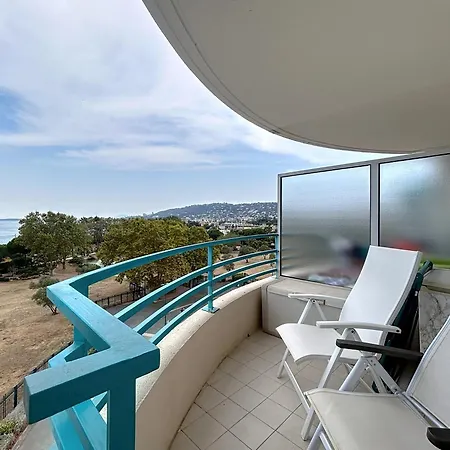 Apartmán Les Pins Bleus Antibes
